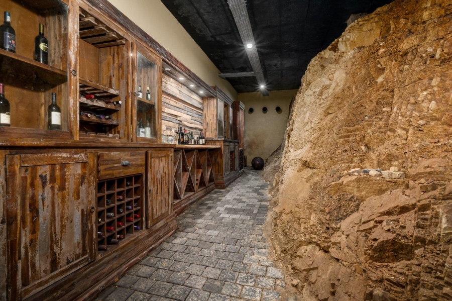 5 Bedroom Property for Sale in Mill Park Eastern Cape